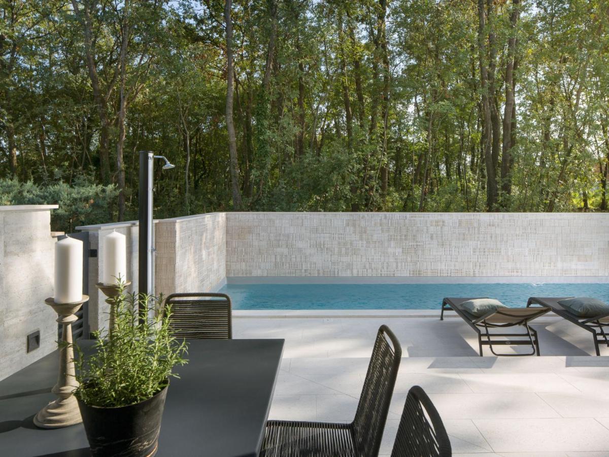 Villa Oliva By Interhome Pelegrin Bagian luar foto